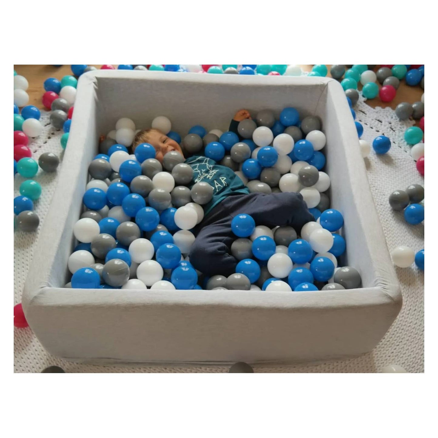 Velinda 800 PCS 7 CM Multi-Colour Ball Pit Balls - Durable & Non-Toxic